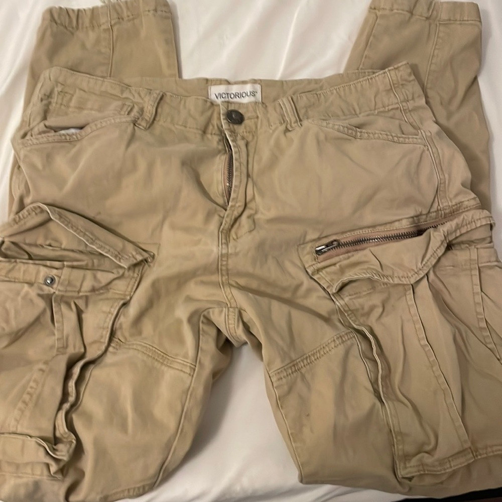 Big cargo zipper pants color (khaki)